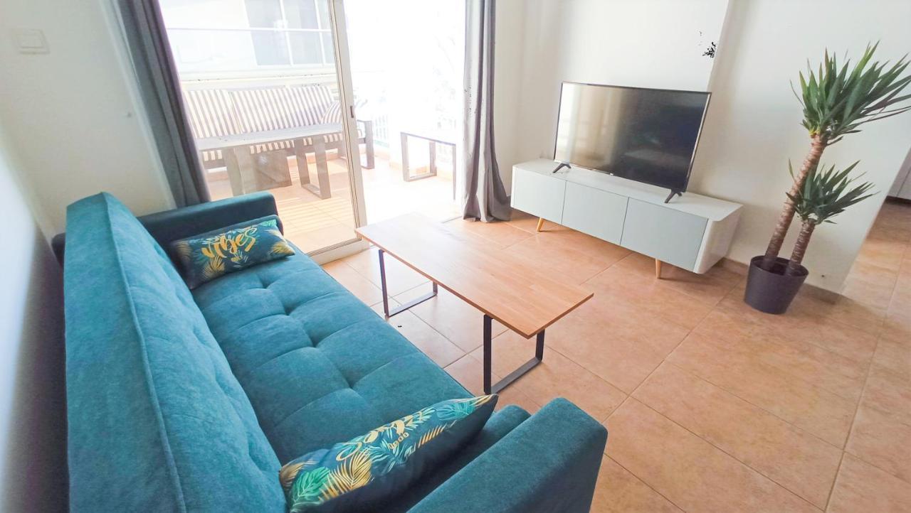 Luxury Private Rooms -Sea View, Netflix, Gym- 5 Min From Beach! - Private Room In Shared Apartment Larnaka Exterior foto